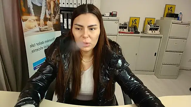 kilenyapatrice online show from February 5, 11:02 am