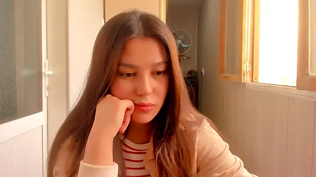 LunaXmii online show from October 3, 8:44 am