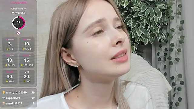 Snapshot of mell_milles chatting on February 2, 2:06 am mell milles online show from February 2, 2:06 am