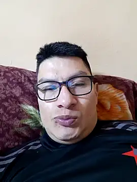 Snapshot of gioarcangel chatting on January 28, 3:15 am gioarcangel online show from January 28, 3:15 am