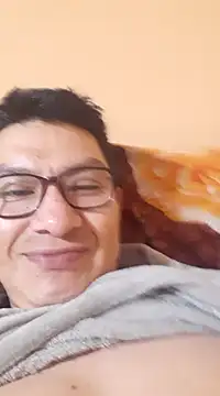 Snapshot of gioarcangel chatting on February 17, 3:47 am gioarcangel online show from February 17, 3:47 am