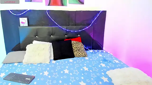 Snapshot of im_angels77 chatting on February 11, 3:08 pm im angels77 online show from February 11, 3:08 pm