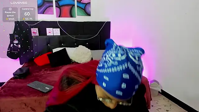 Snapshot of im_angels77 chatting on February 24, 1:46 am im angels77 online show from February 24, 1:46 am