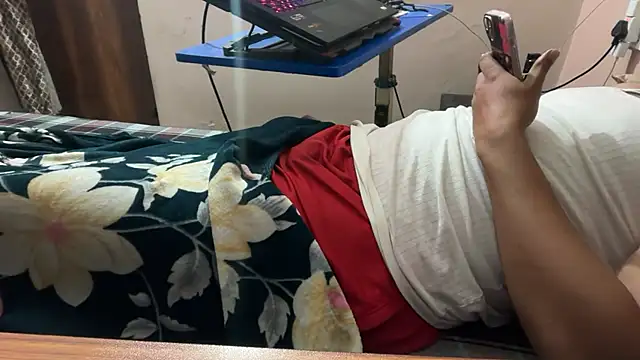 Snapshot of sexyboy09 chatting on October 8, 5:10 pm sexyboy09 online show from October 8, 5:10 pm