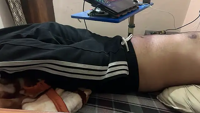 Snapshot of sexyboy09 chatting on October 22, 7:02 pm sexyboy09 online show from October 22, 7:02 pm