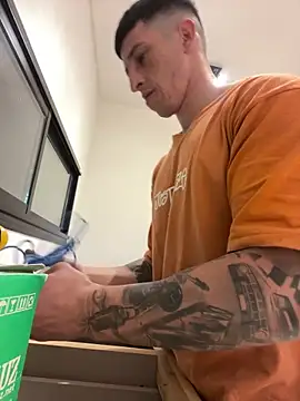 Elcho24 online show from May 10, 11:21 pm