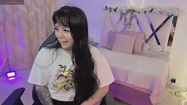 hina tay online show from April 28, 3:22 am
