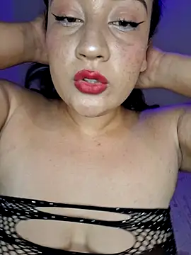 Snapshot of alexxaa96 chatting on January 18, 11:32 am alexxaa96 online show from January 18, 11:32 am