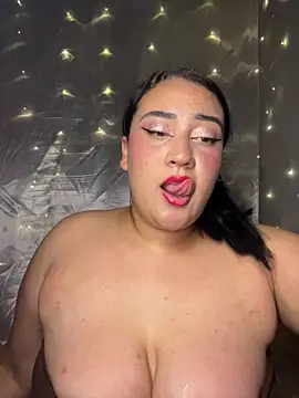 Snapshot of alexxaa96 chatting on November 14, 3:49 am alexxaa96 online show from November 14, 3:49 am