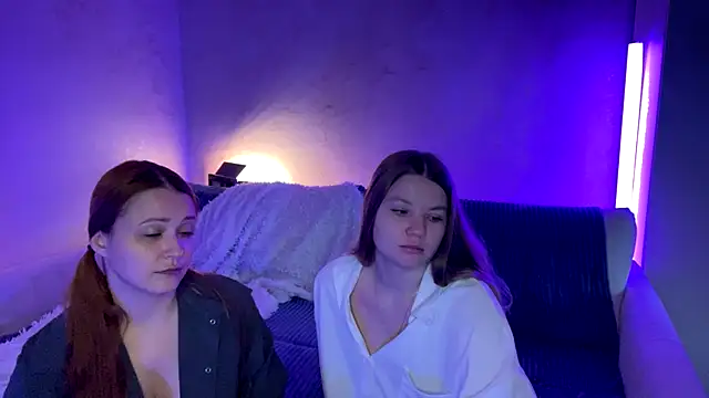 Snapshot of __2sya__ chatting on November 14, 1:10 pm 2sya online show from November 14, 1:10 pm