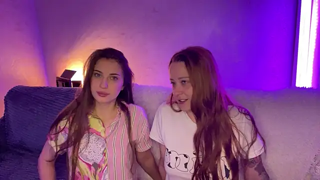 Snapshot of __2sya__ chatting on November 23, 2:06 pm 2sya online show from November 23, 2:06 pm