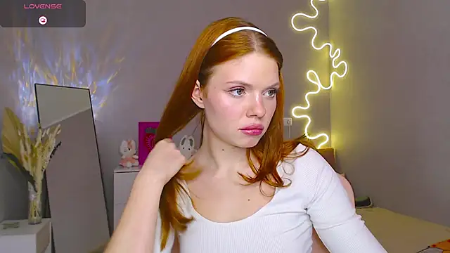 Red  Candy online show from March 6, 3:35 pm