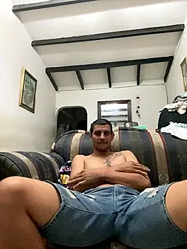 Snapshot of Kronx_el_destrosador chatting on January 13, 7:57 am Kronx el destrosador online show from January 13, 7:57 am