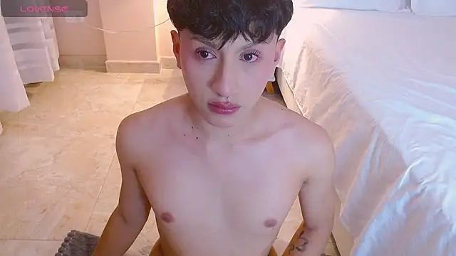 Snapshot of dilan_sp chatting on September 9, 10:20 pm dilan sp online show from September 9, 10:20 pm