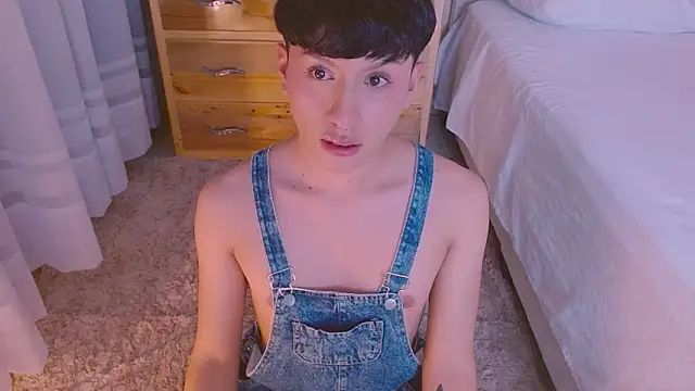 Snapshot of dilan_sp chatting on September 19, 10:43 pm dilan sp online show from September 19, 10:43 pm