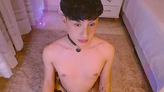 Snapshot of dilan_sp chatting on October 8, 1:14 am dilan sp online show from October 8, 1:14 am