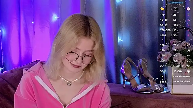 jenny bunny  online show from January 9, 4:30 am