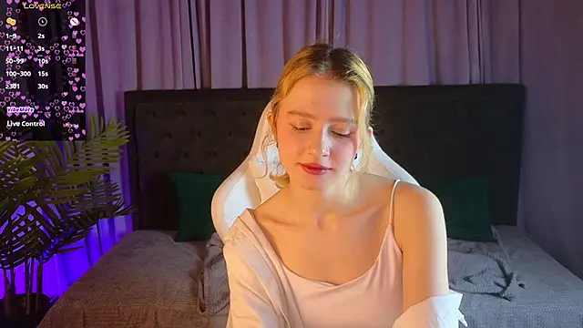 jenny bunny  online show from March 7, 5:18 am