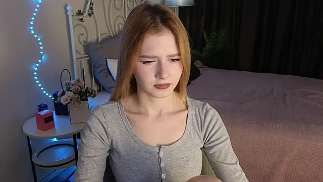 jenny bunny  online show from October 8, 1:25 am