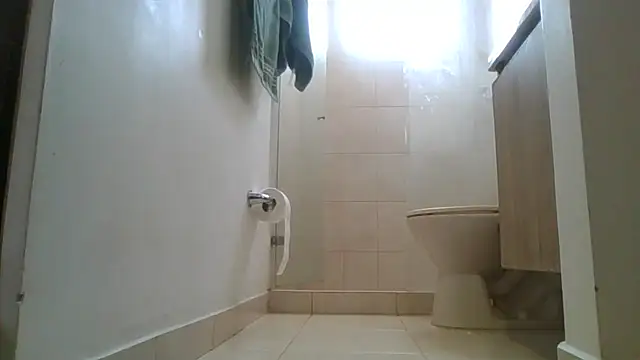 Liloo8923 online show from January 13, 3:26 pm