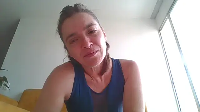 Liloo8923 online show from January 19, 1:44 pm