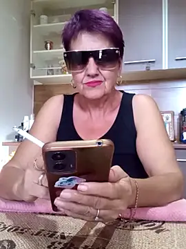 Ely Elenita online show from September 14, 10:47 am