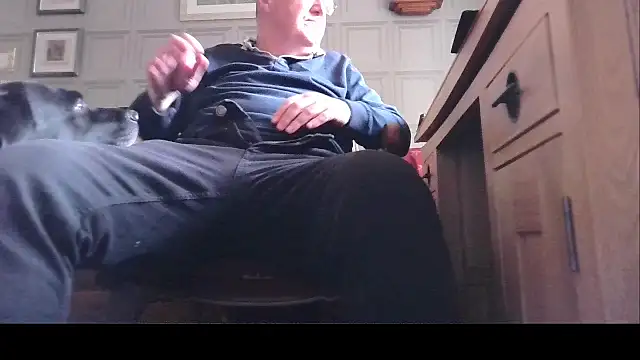 Snapshot of Adamdaddybear chatting on March 21, 2:51 pm Adamdaddybear online show from March 21, 2:51 pm