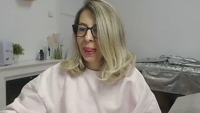 SukyGirl online show from February 10, 9:36 am