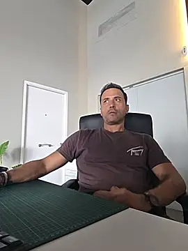 Lucas   81 online show from July 21, 5:48 pm