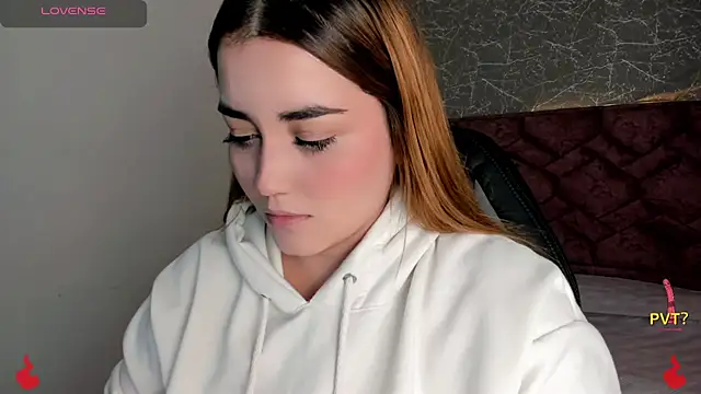 Snapshot of Lucia_star__ chatting on January 9, 7:50 pm Lucia star online show from January 9, 7:50 pm