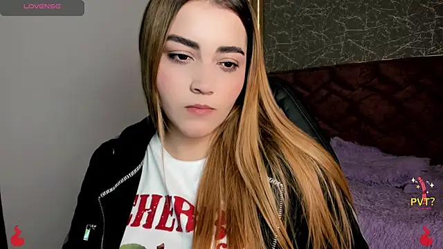 Snapshot of Lucia_star__ chatting on January 17, 6:12 pm Lucia star online show from January 17, 6:12 pm