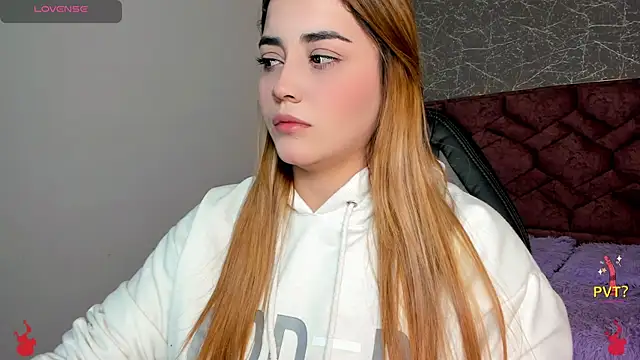 Snapshot of Lucia_star__ chatting on January 21, 12:07 pm Lucia star online show from January 21, 12:07 pm