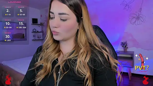 Snapshot of Lucia_star__ chatting on March 12, 3:46 am Lucia star online show from March 12, 3:46 am