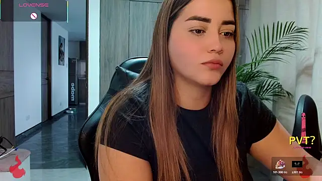 Lucia star   online show from February 21, 10:00 pm