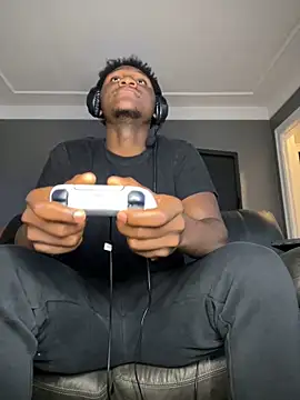 Snapshot of Festivitiesking1 chatting on November 12, 1:22 pm Festivitiesking1 online show from November 12, 1:22 pm