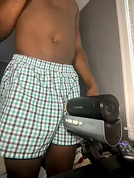 Festivitiesking1 online show from November 30, 2:43 pm