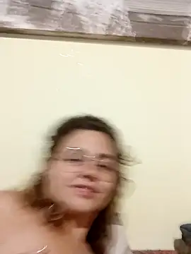 Snapshot of ItalianiMuli chatting on December 11, 11:21 pm ItalianiMuli online show from December 11, 11:21 pm