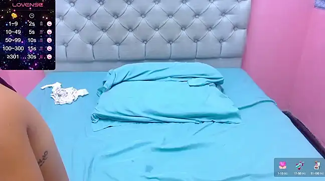 Snapshot of Angelica_Blue chatting on December 7, 3:30 pm Angelica Blue online show from December 7, 3:30 pm