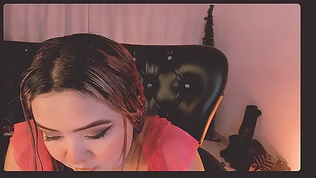 Agatha humidity online show from March 22, 4:14 am