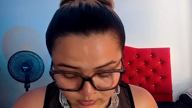 Agatha humidity online show from June 20, 9:39 pm