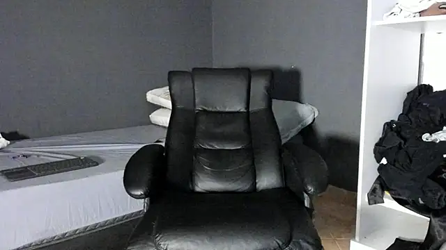 Brock hurn1 online show from December 16, 1:10 am