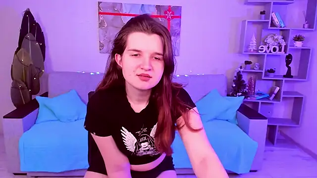 Snapshot of BonneyLove chatting on January 5, 5:30 pm BonneyLove online show from January 5, 5:30 pm