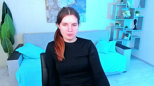 Snapshot of BonneyLove chatting on March 6, 9:42 pm BonneyLove online show from March 6, 9:42 pm