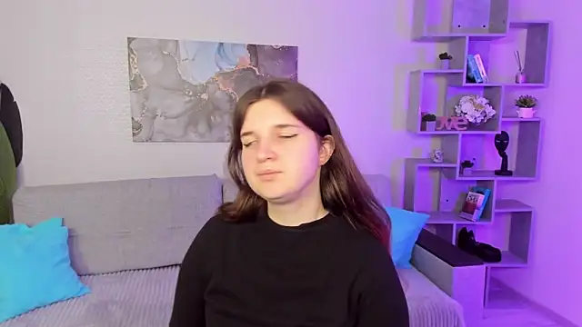 Snapshot of BonneyLove chatting on September 14, 5:45 pm BonneyLove online show from September 14, 5:45 pm