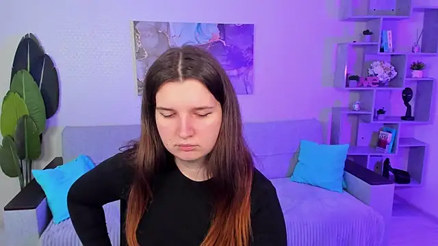 Snapshot of BonneyLove chatting on November 14, 9:46 pm BonneyLove online show from November 14, 9:46 pm