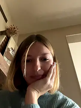 vilaineblonde online show from October 28, 1:47 pm