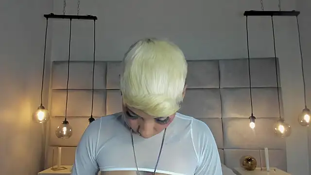 MiaMorgan  online show from January 28, 11:38 am