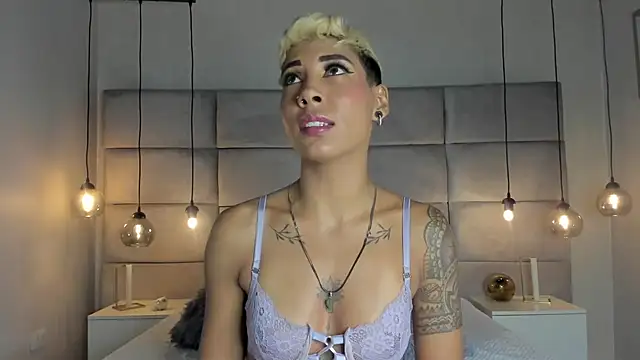 MiaMorgan  online show from January 31, 12:07 pm