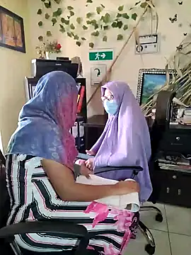 NAJWA-ARAB online show from December 13, 2:38 pm