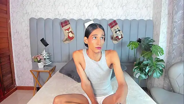 skyyfoxpraga online show from December 15, 12:09 pm